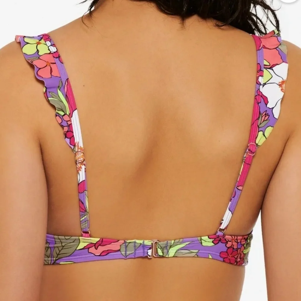 Hula Honey Impressionist Bloom Bikini‎ Top Junior’s Medium NWT swimsuit